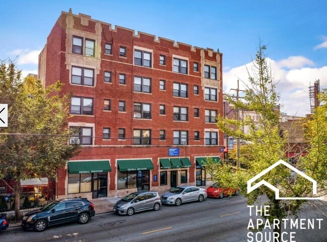 Photo - 739 W Belmont Ave Unit 4