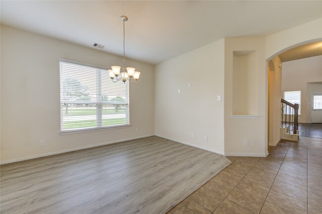 Photo - 16 Rose Desert Ct