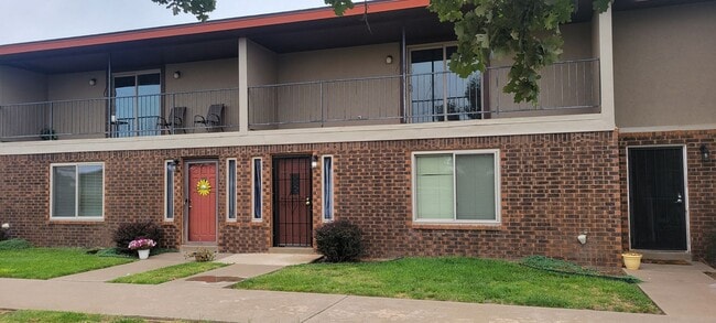 Building Photo - COLONIAL PARK CONDO NEAR LLANO ESTACADO AN...