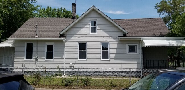 Photo - Clark/Fulton - 4 bed/1 bath - Single Family Home