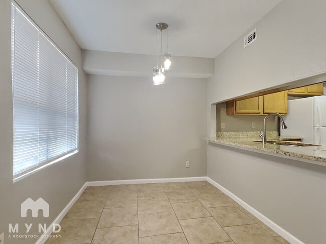 Photo - 1802 Millhouse Rd