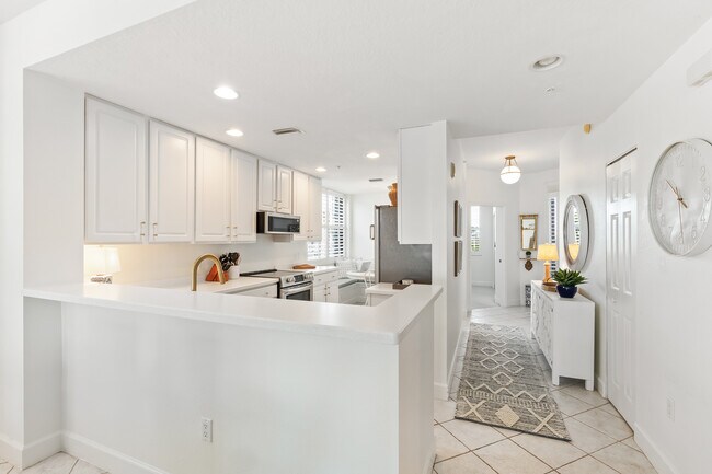 Photo - 14555 Gasparilla Rd Unit E-304