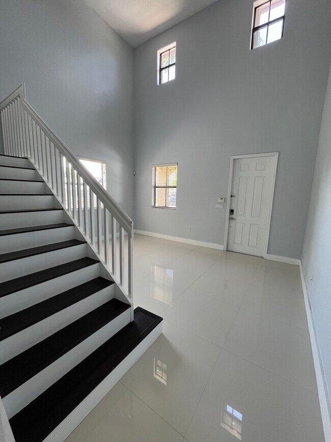 Photo - 11488 SW 242nd St