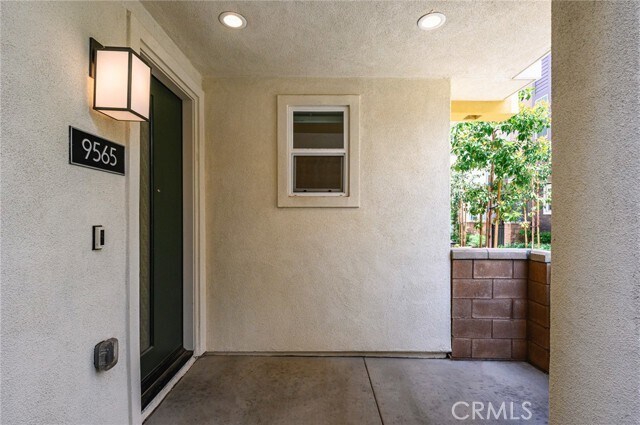 Photo - 9565 Hammock Pl