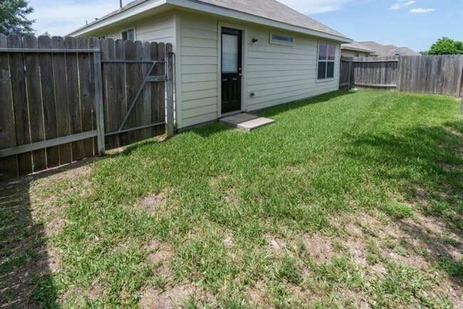 Photo - 6014 Sugar Field Ln