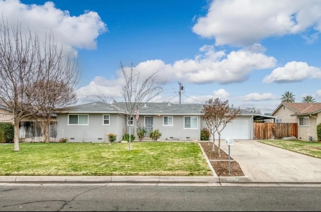 Building Photo - 5641 E Austin Way Rental