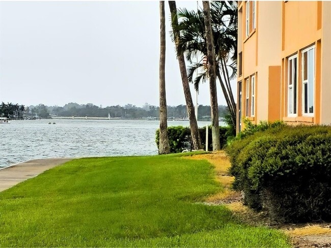 7560 Bay Island Dr S Unit 146