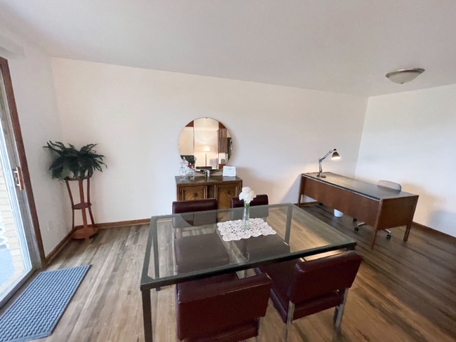 Photo - 2417 Quail Dr Unit A