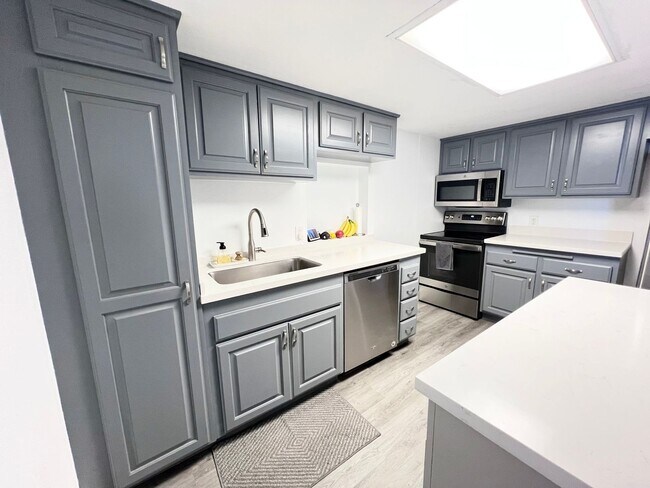 Photo - 2 bedroom/2 bathroom Condo in SLC/Zion Summit Unidad 407E