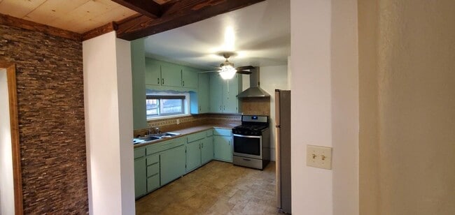 Photo - 945 Agua Fria St