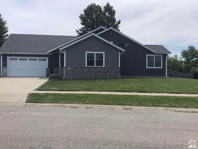Building Photo - 600 Burberry Ln Rental