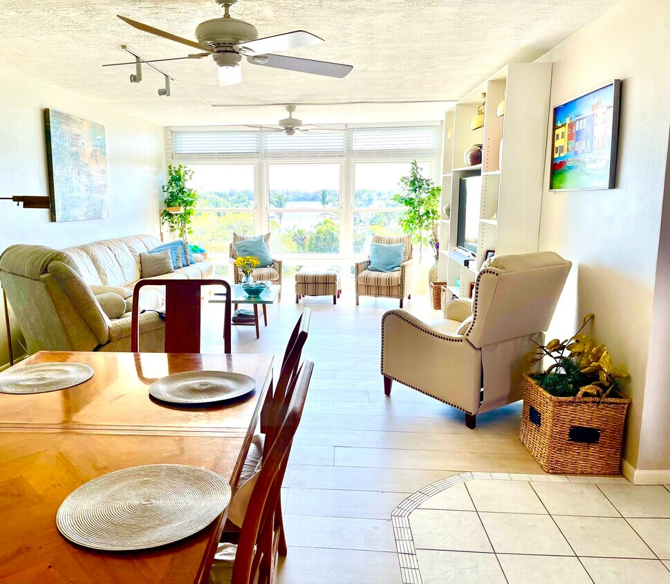 Photo - 2333 Indian River Blvd (Vero Beach, FL)