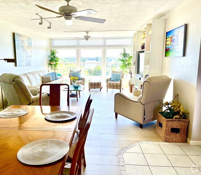 Building Photo - 2333 Indian River Blvd Unit Riverview Rental