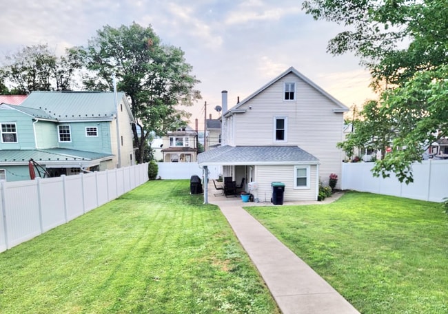 Photo - 1160 Upper Mulberry St