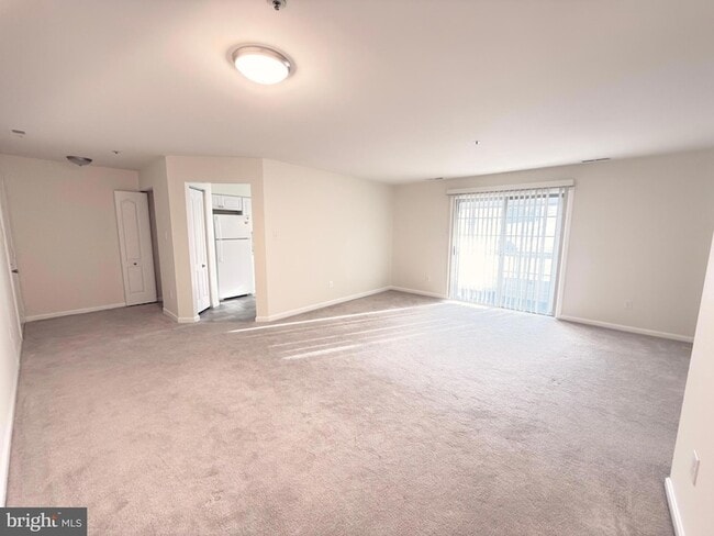 Photo - 37 Wickham Ct