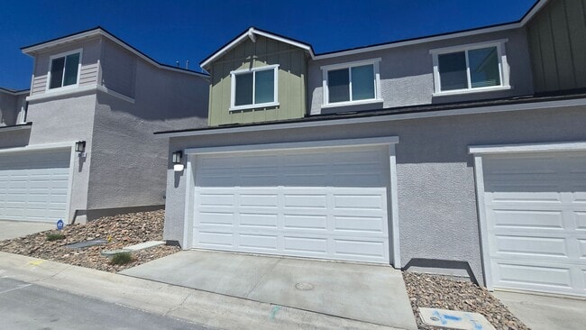 Building Photo - Brand New NW Reno Townhome