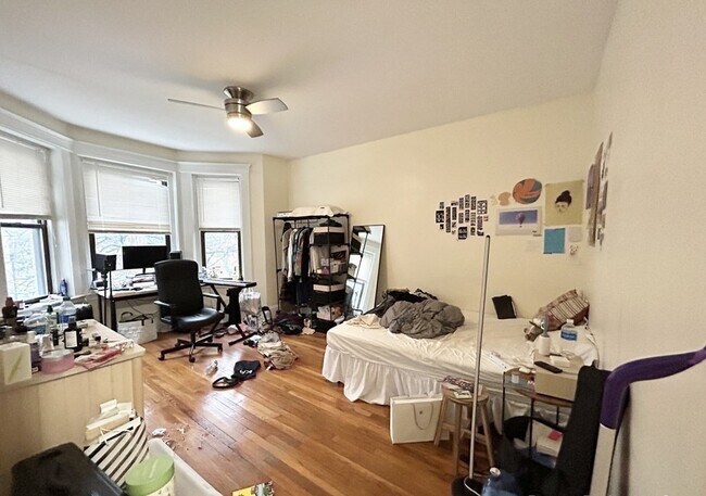 Photo - 39 Hemenway St Unidad 13