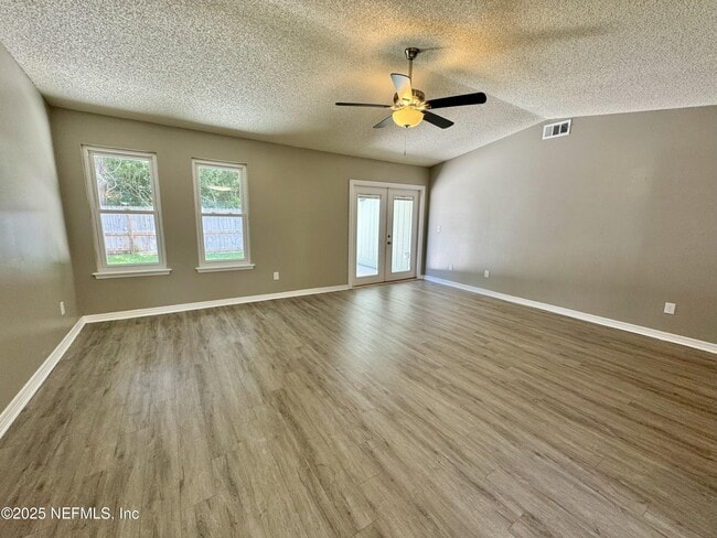 3625 Lumberjack Way