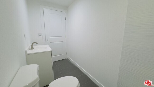 Photo - 1732 Crenshaw Blvd Unit 1/3