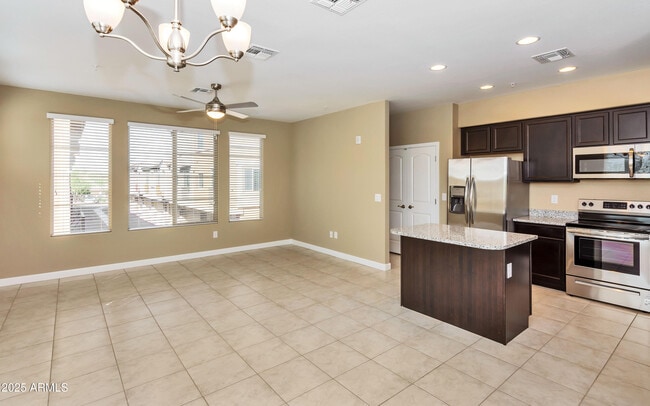 Photo - 240 W Juniper Ave
