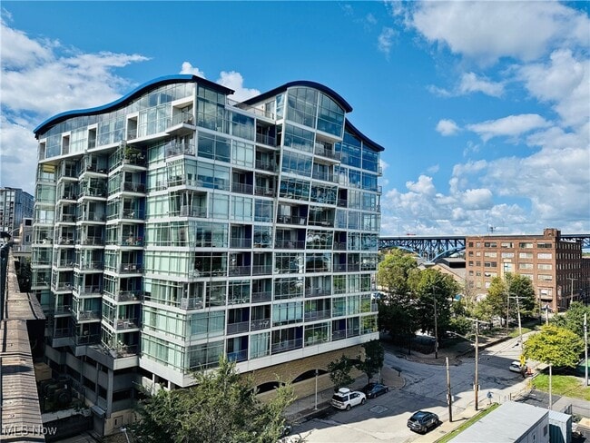 Building Photo - 1237 Washington Ave Unit 702 Rental