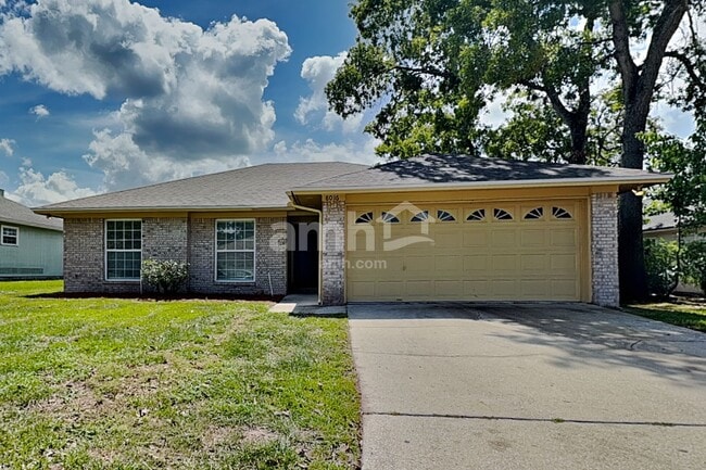 Building Photo - 8016 Queensferry Ln