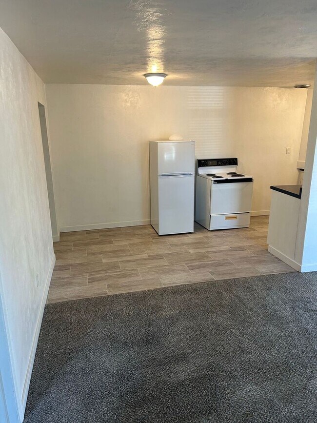 Photo - 207-209-211 N 24th ST Unit 211 N 24th