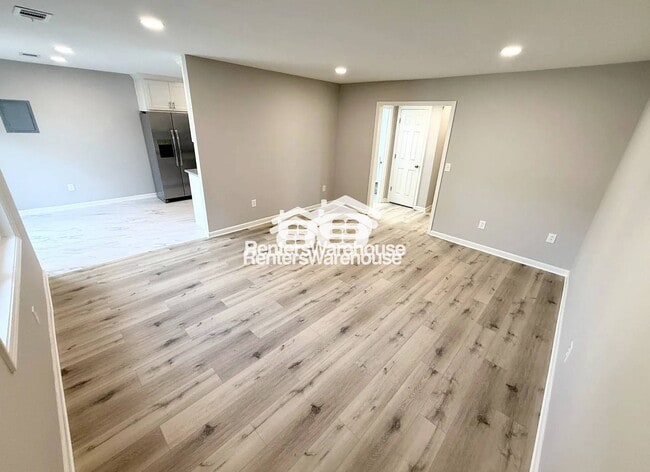 Photo - 7101 W 69th St