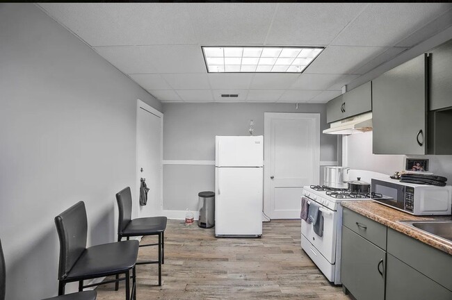 Photo - 1665 Aberdeen St Unit 3