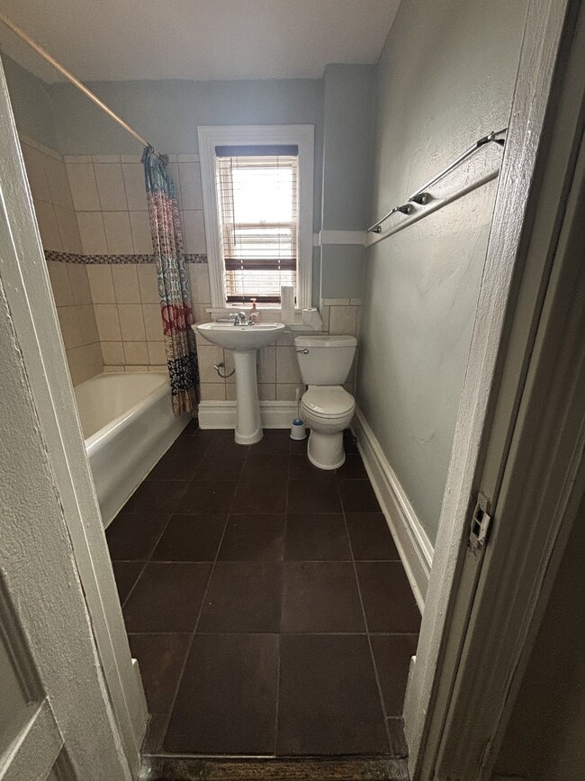 Photo - 4423 S Indiana Ave Unit Apt 3