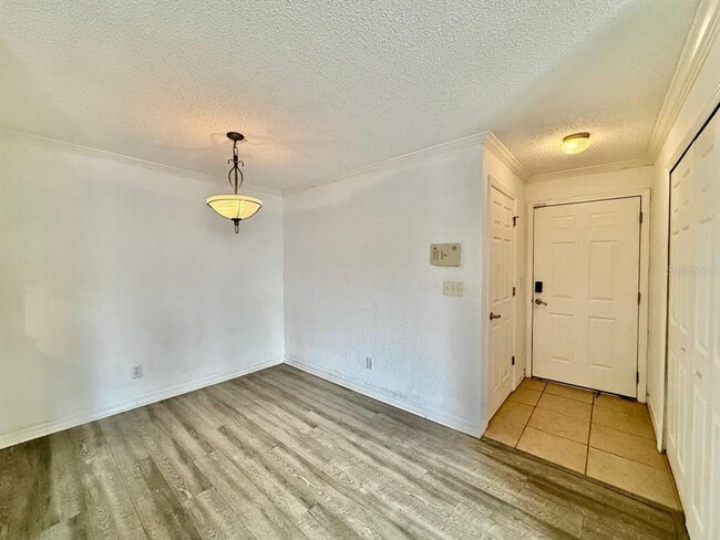 Photo - 3311 Haviland Ct Unidad 204