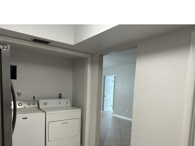 3369 Barnsdale Dr Unit Barnsdale
