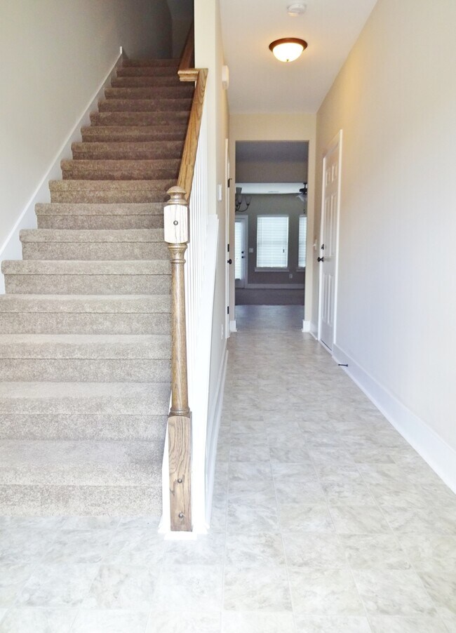 Photo - Spacious Town Home in Gardendale - Available to View Now!!!