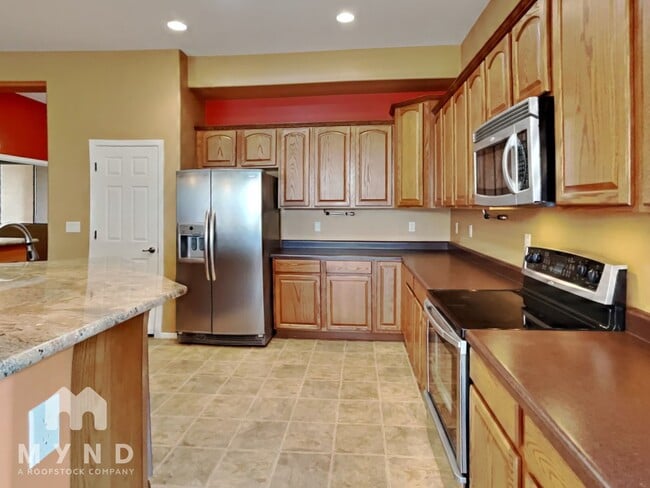 Photo - 1141 W Tenniel Dr