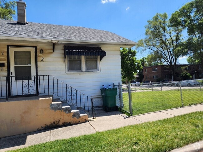 Building Photo - 142 Arizona Ave Unit #2 Rental