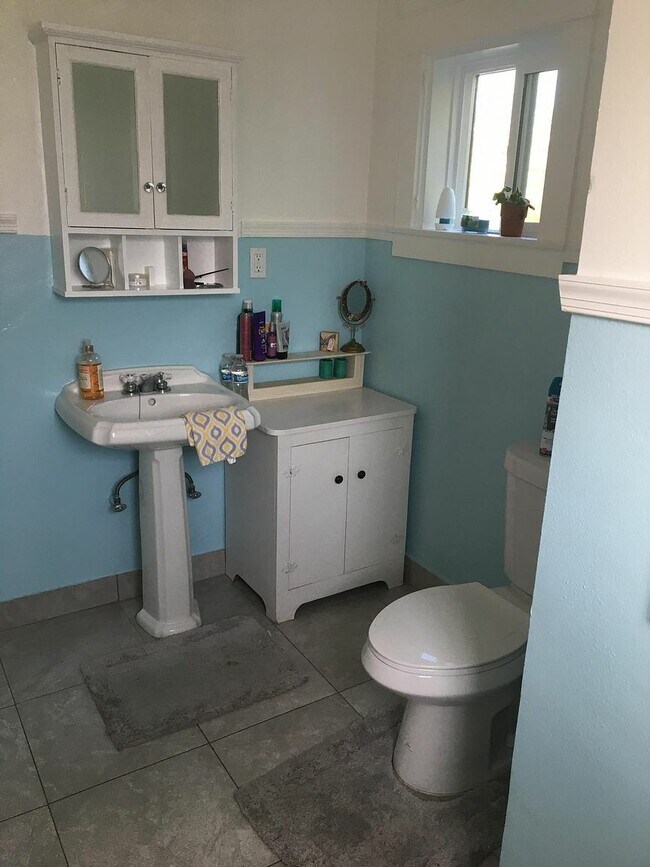 Photo - 314 De La Mare Ave