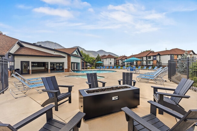 Fire Pit with Majestic Views