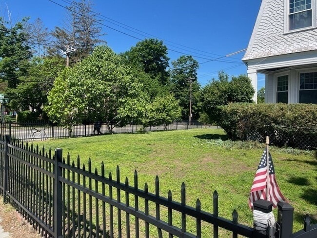 Photo - 583 Watertown St Unidad #2