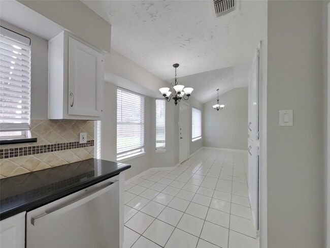 Photo - 19910 Faye Oaks Dr