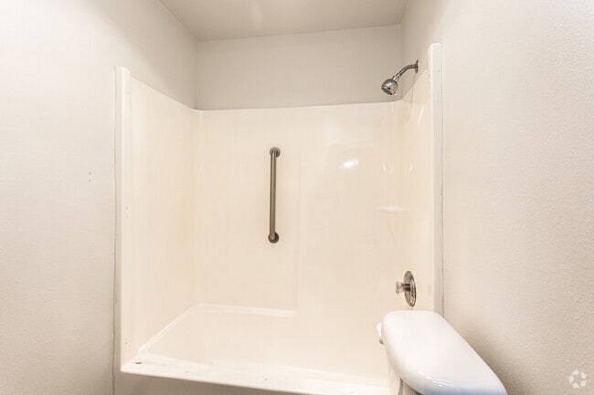 2BR, 2BA - Second Bathroom