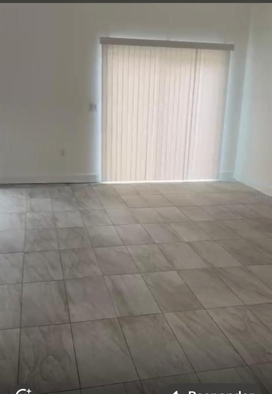 Photo - 628 Basingstoke Ct