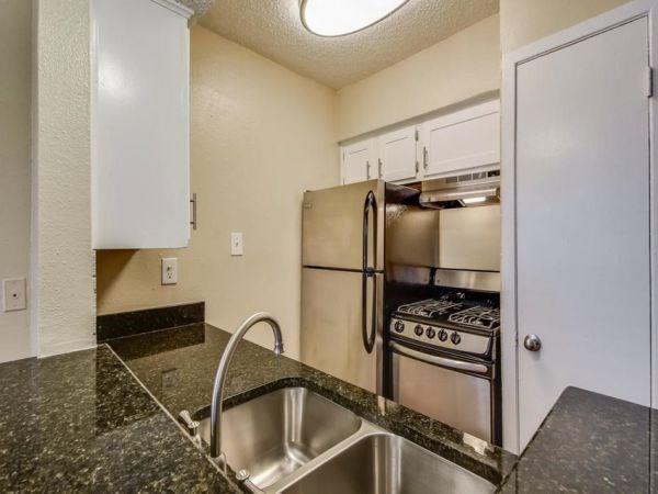 Photo - 2401 Manor Rd Unit 125