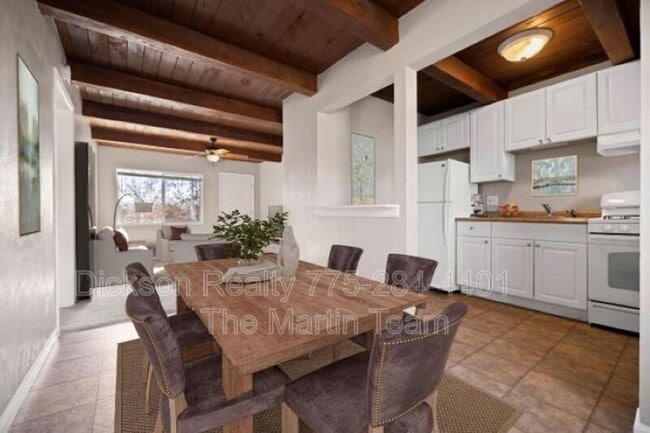 Photo - 695 Denslowe Dr