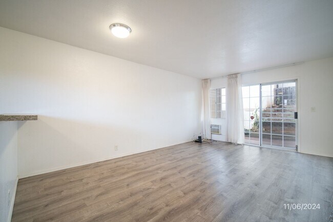 Photo - 2Bd,2Ba,1Pkg in Waipio Uka - $2750 -Must See (Waipahu)