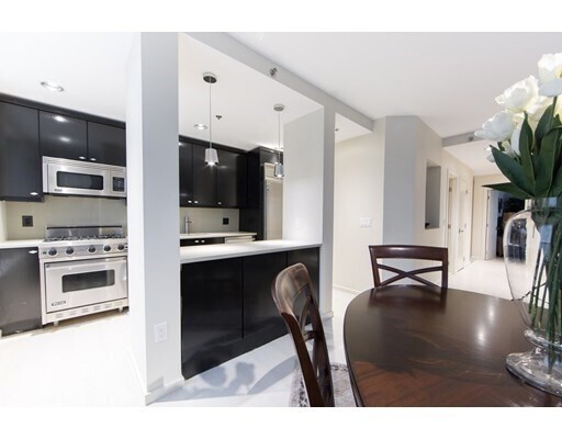 Photo - 755 Boylston St