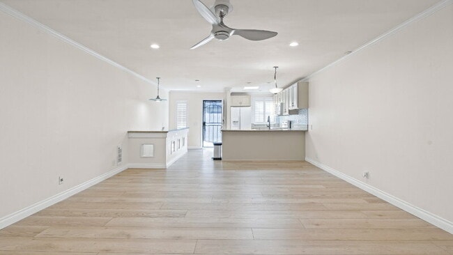 Photo - 1281 34th St