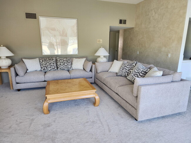 Photo - 38941 Kilimanjaro Dr