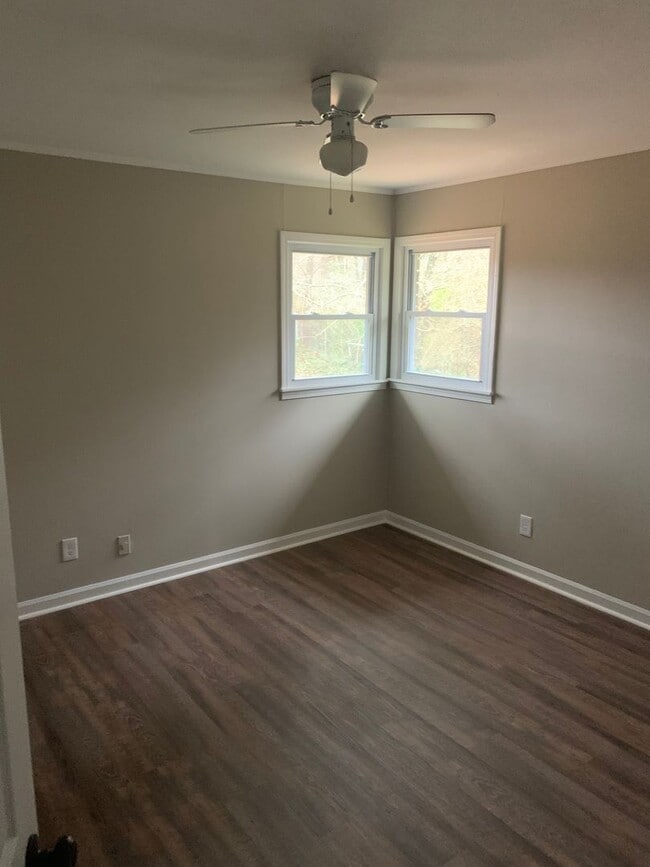 Building Photo - 20 Mary Ella Dr Unit 20 Mary Ella Drive  B