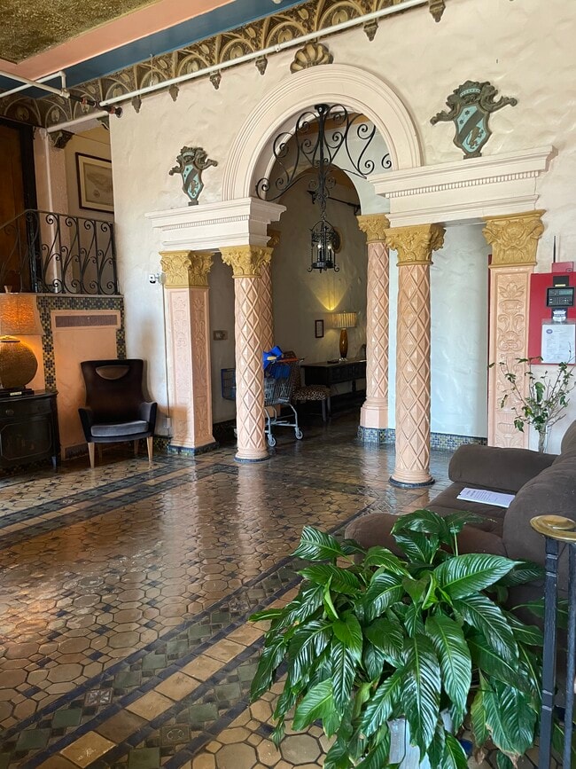 Riviera Apartments