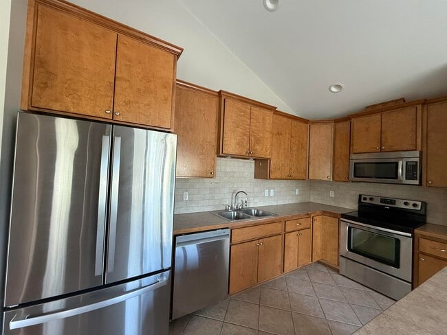Photo - 37 Cochise St
